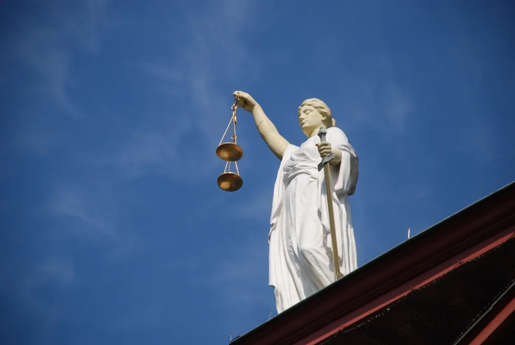 jurisdiction 677940 1280 LegaPro Hukuk MİRASTAN ÇIKARMA (ISKAT) NEDİR?